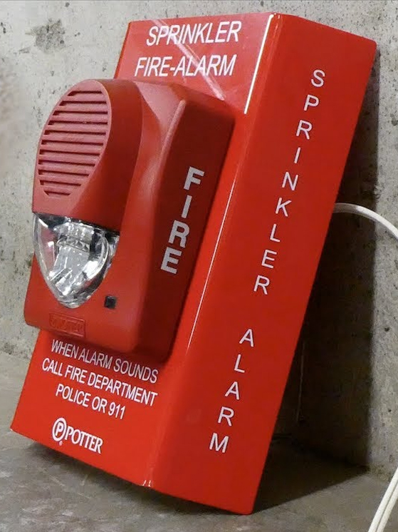 full-width-section-img-potter-sprinkler